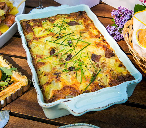 Matjes- och potatisgratäng med gul lök